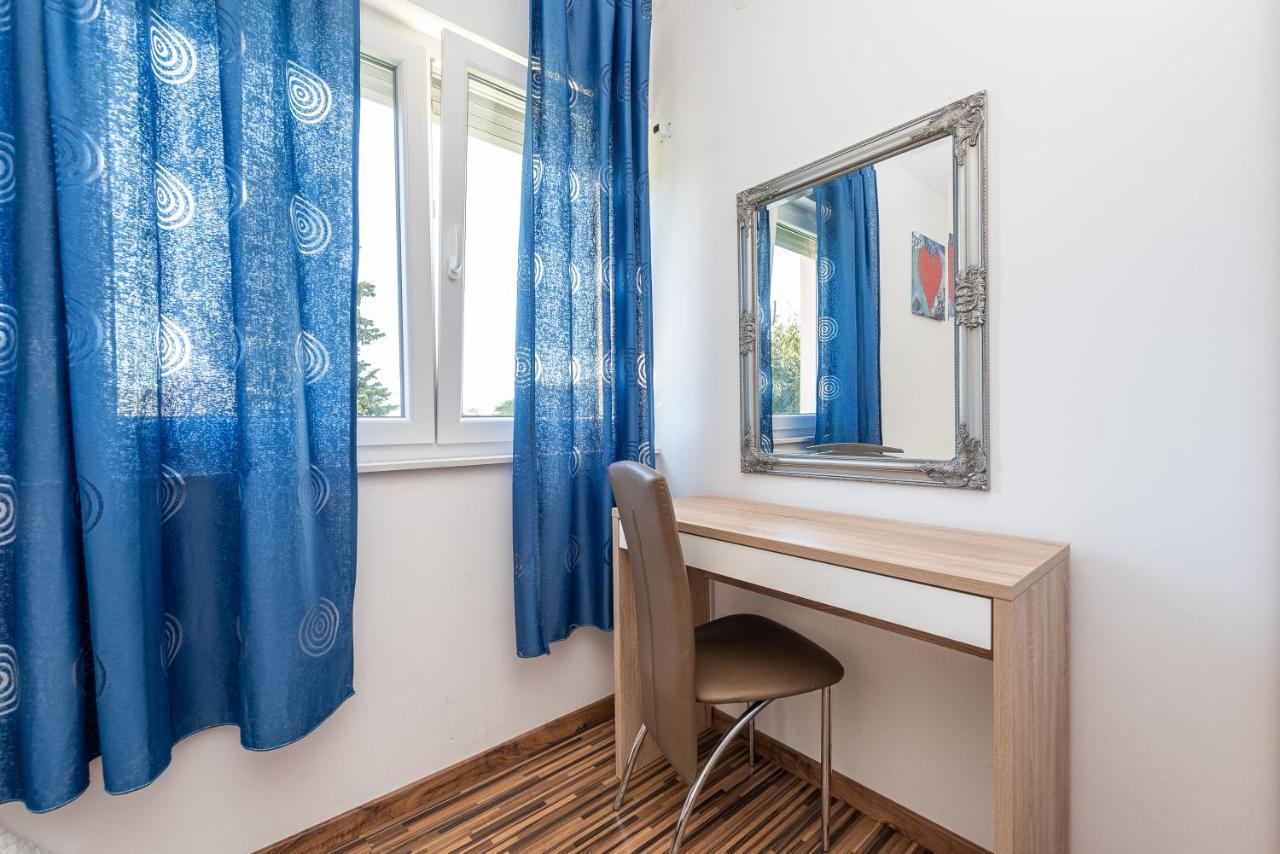 Antonio Apartments Sukošan Eksteriør billede