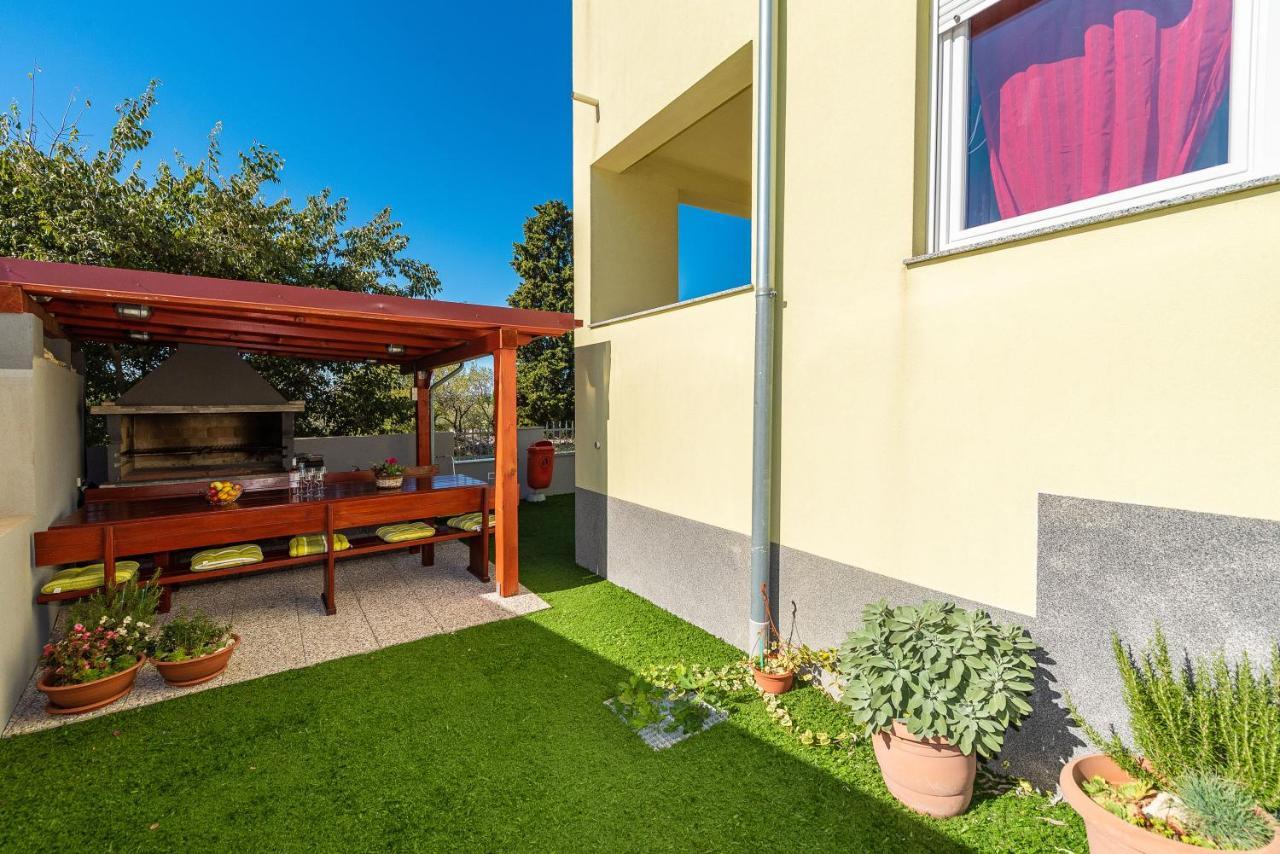 Antonio Apartments Sukošan Eksteriør billede