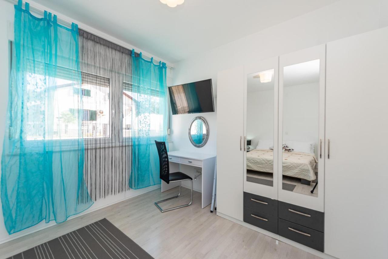 Antonio Apartments Sukošan Eksteriør billede
