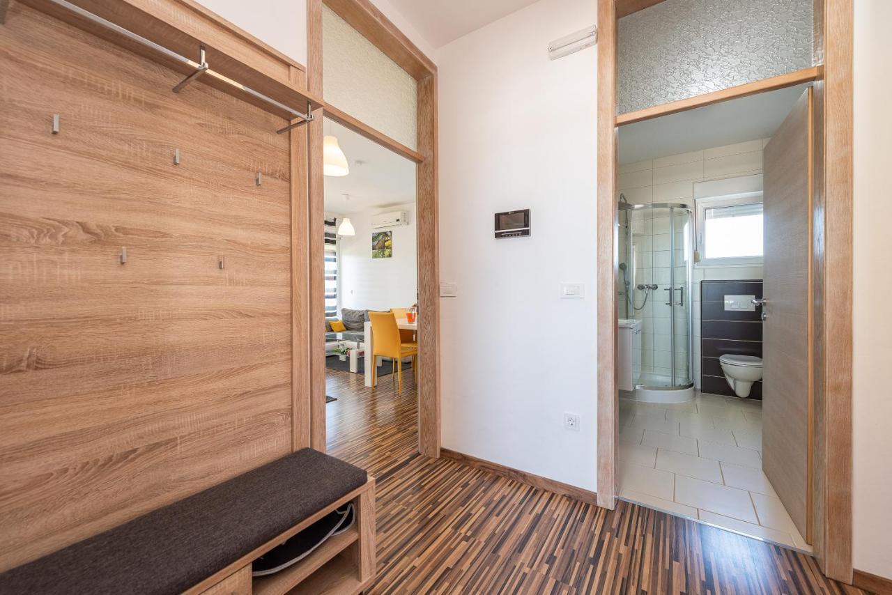 Antonio Apartments Sukošan Eksteriør billede