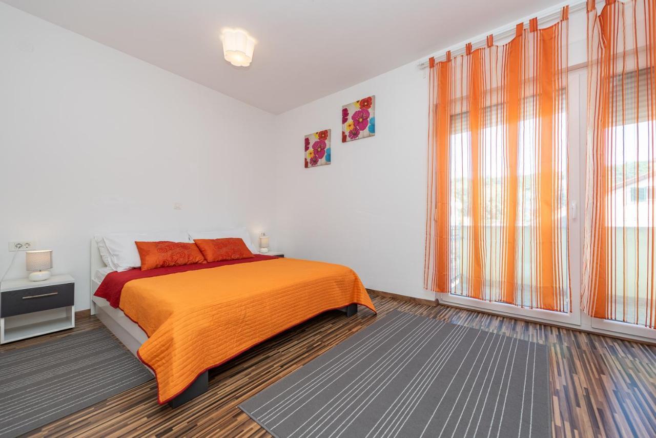 Antonio Apartments Sukošan Eksteriør billede
