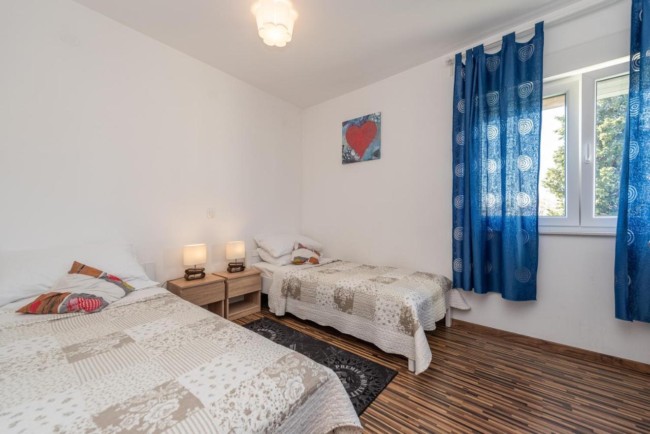 Antonio Apartments Sukošan Eksteriør billede