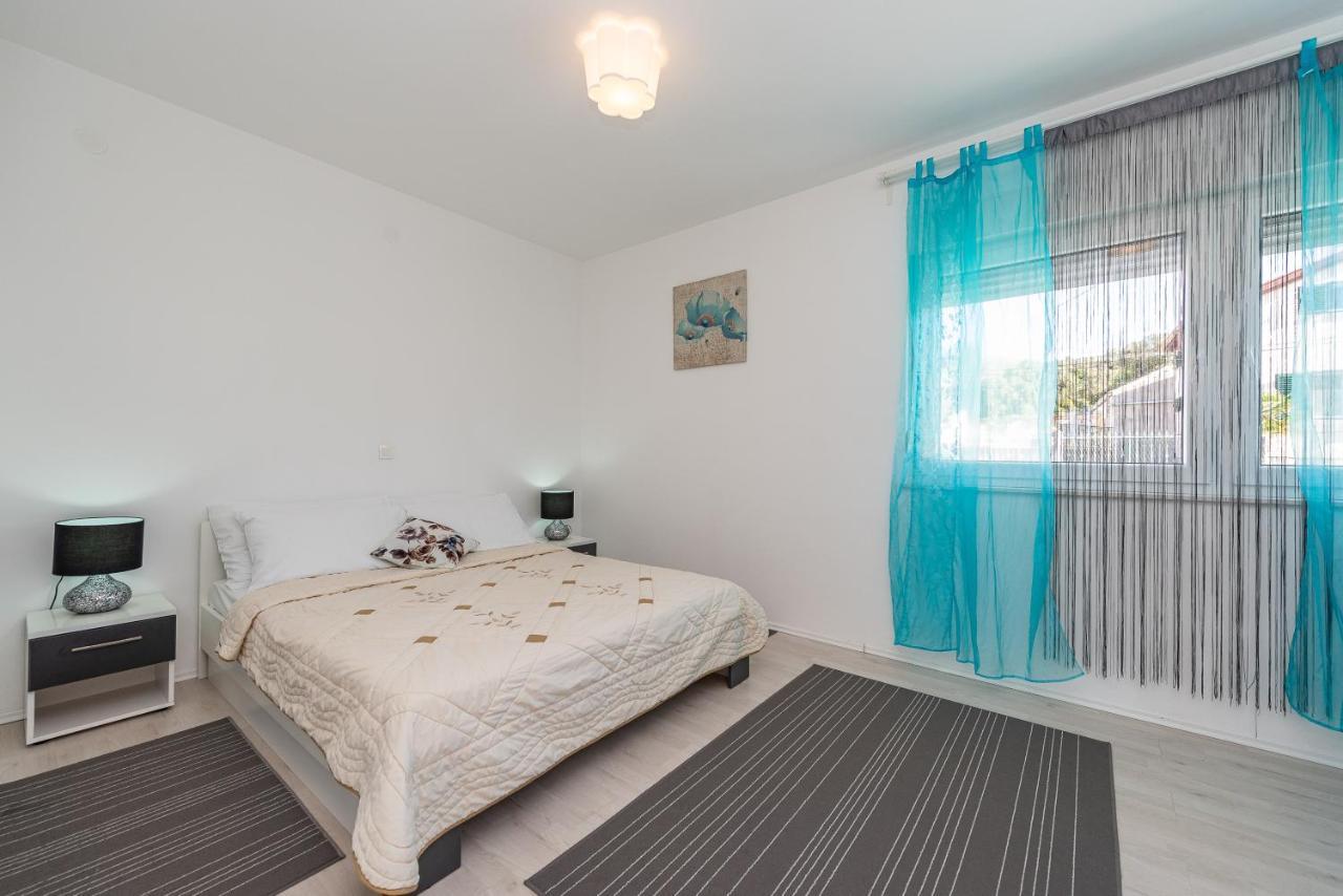 Antonio Apartments Sukošan Eksteriør billede