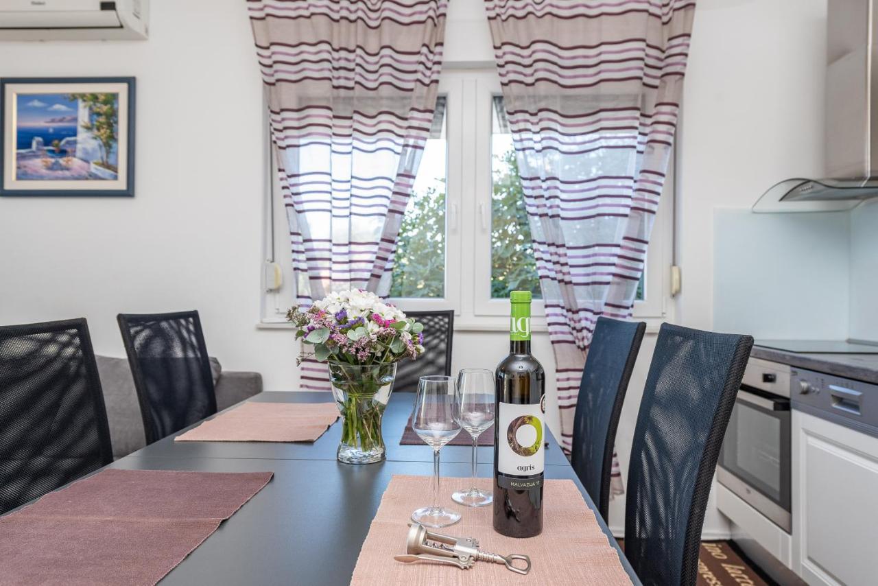 Antonio Apartments Sukošan Eksteriør billede