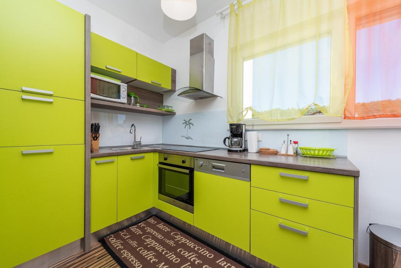 Antonio Apartments Sukošan Eksteriør billede