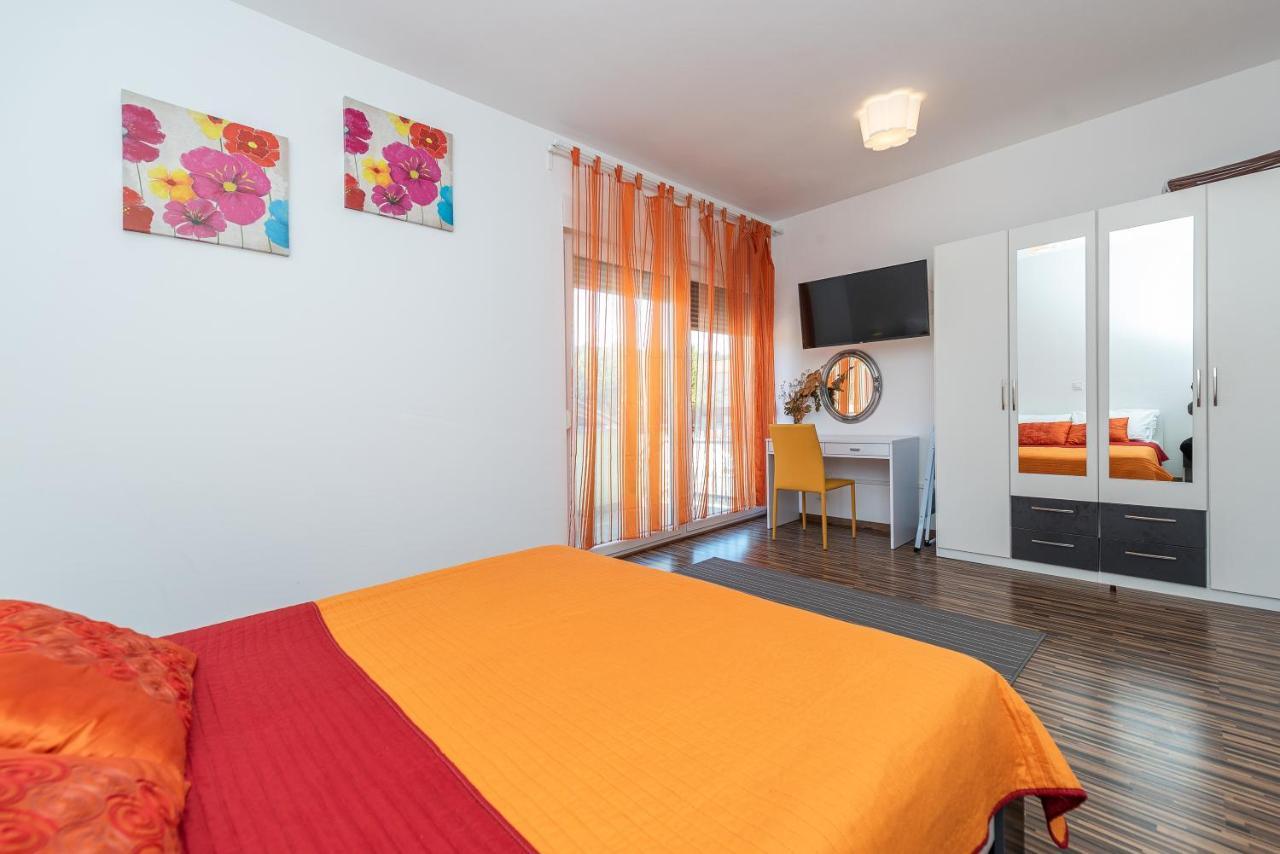 Antonio Apartments Sukošan Eksteriør billede