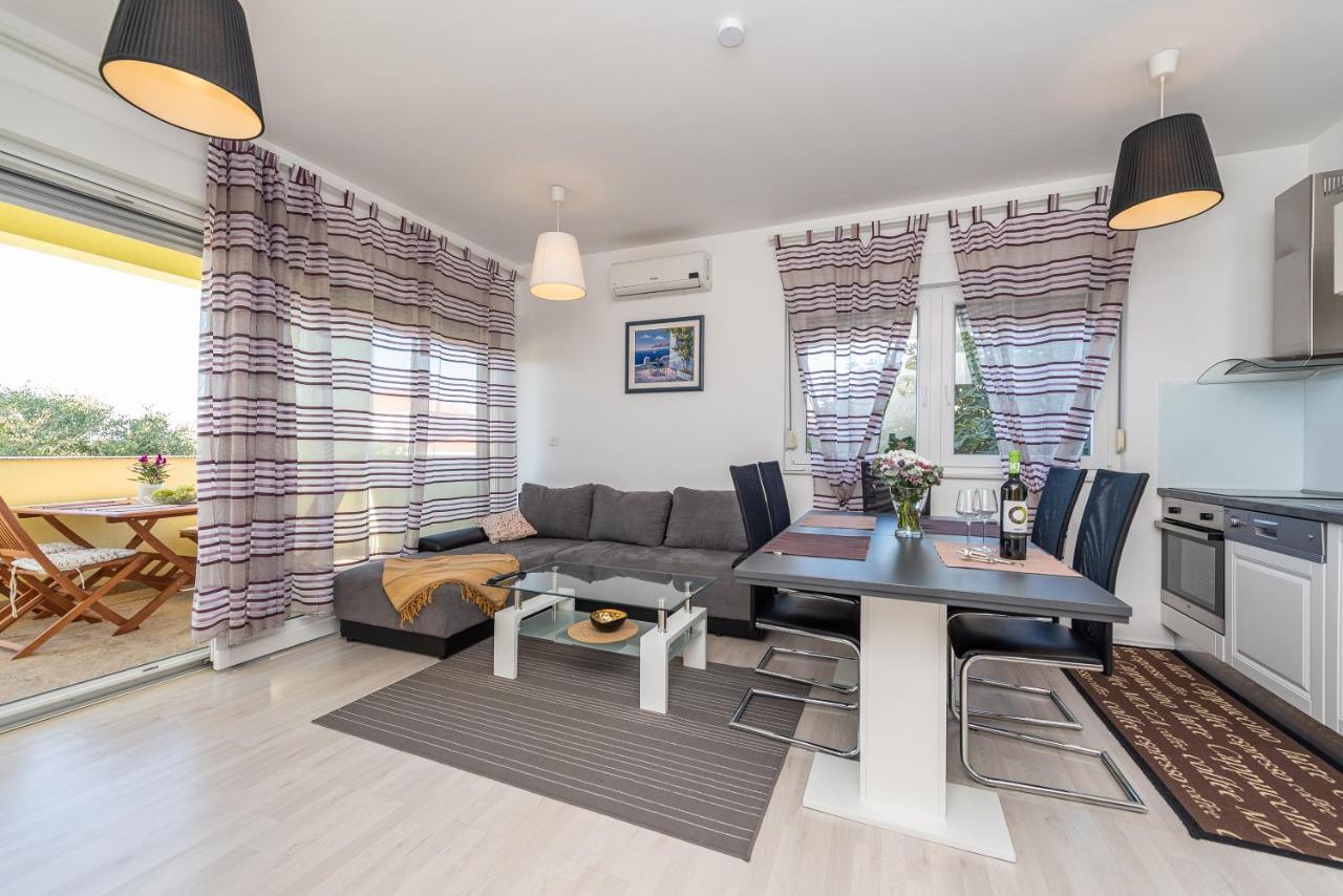 Antonio Apartments Sukošan Eksteriør billede